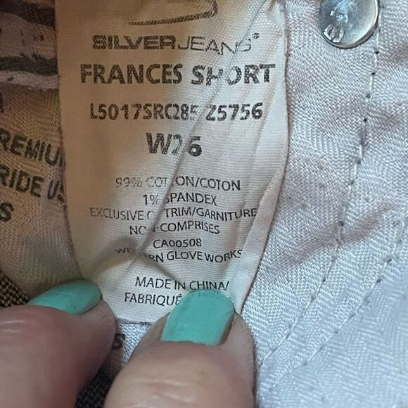 Silver Frances slightly destroyed jean shorts sz 26 - Picture 4 of 7